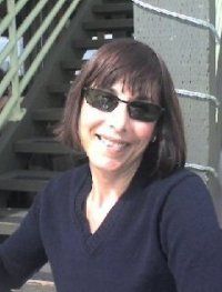 Mary Raz