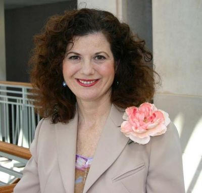 Linda Jones