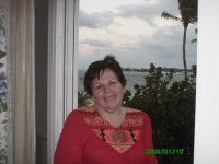 Suzanne Knell