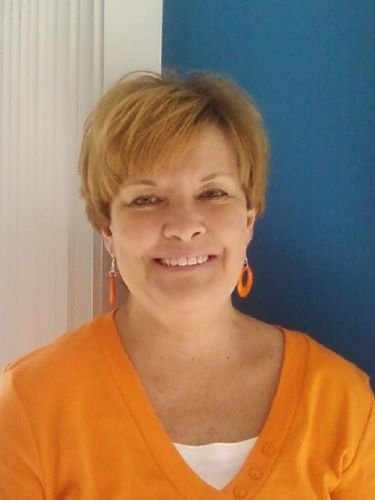 Pamela Donthnier