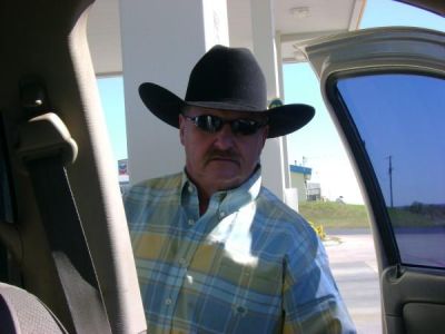 Larry Ezell