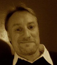 Robert Nichols