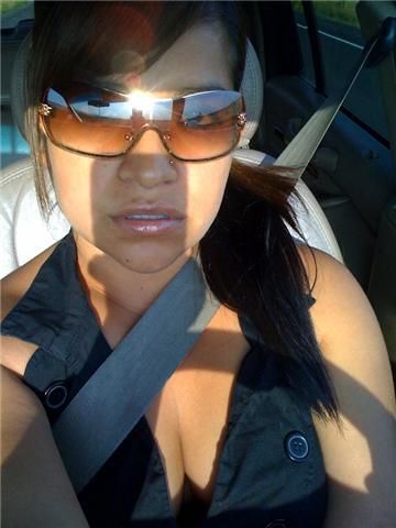 Elizabeth Flores