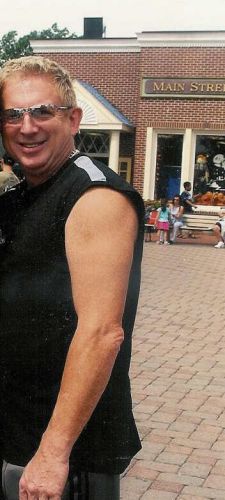 Robert Correia