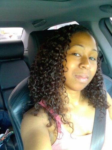 Ebonyrose Domech