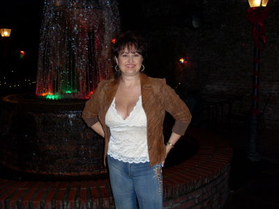 Cindy Adams