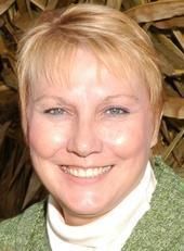 Tamar Adolf