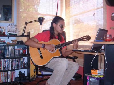 Robin Flores