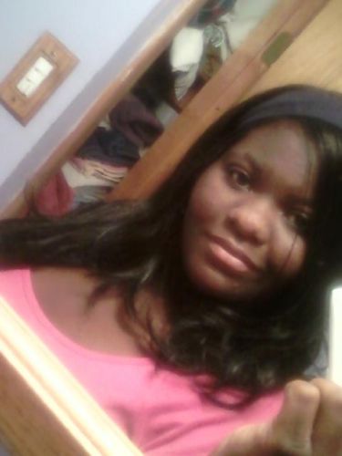 Dennisha Reaves