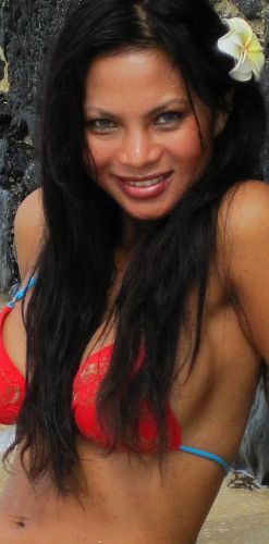 Shienna Khan