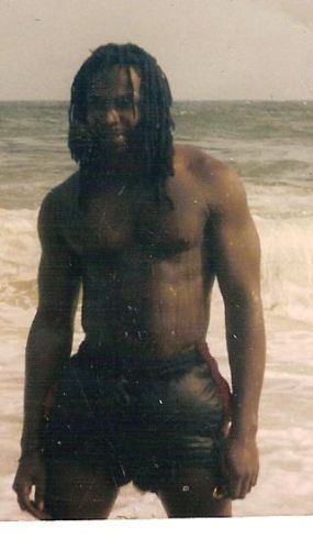 Ernesto Crosdale
