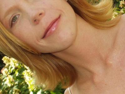 Julie Cox