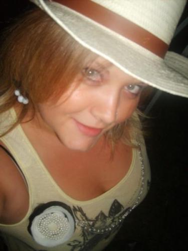 Amanda Sustaire