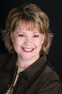 Lori Lindholm