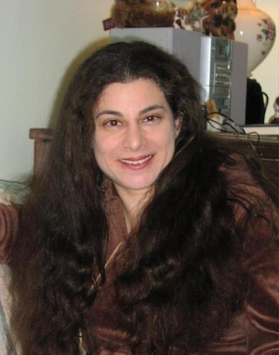 Lisa Hlinko