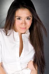 Antoinette Taus