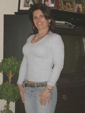 Stephanie Farrow