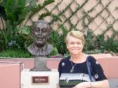Mary Nieglos