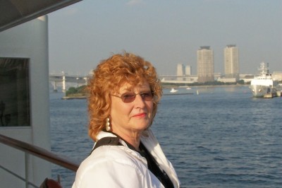 Dorinda Bas