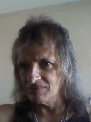 Leigh Karns
