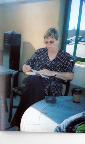 Gloria Roach