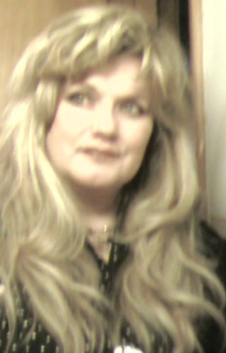Louise Carr