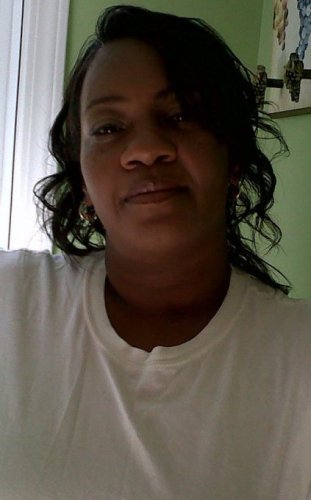 Alverda Holmes
