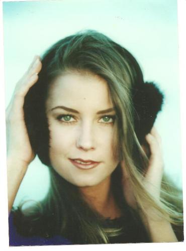 Angela Farr