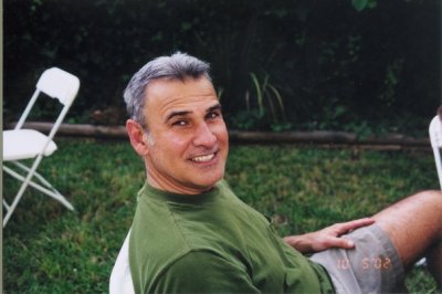 Robert Carrillo