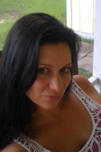 Angela Bouillon
