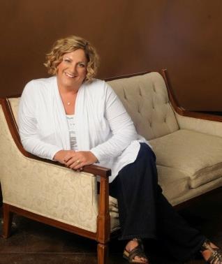 Laura Klopfstein