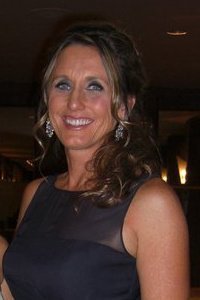 Suzanne Dickey