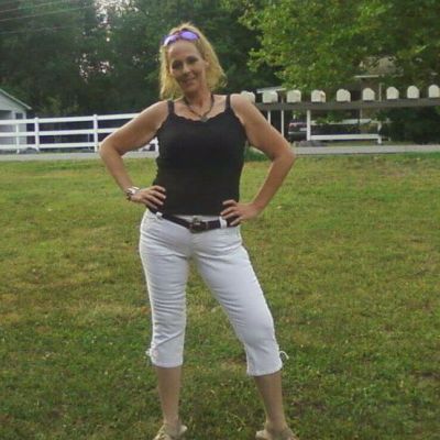 Joanne Carlin