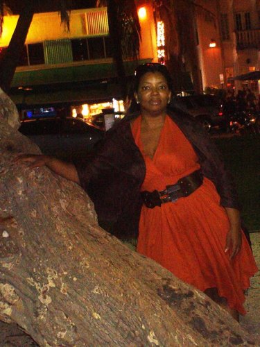 Lateesha Hollomon
