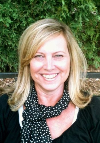 Bobbi Hirschenbein