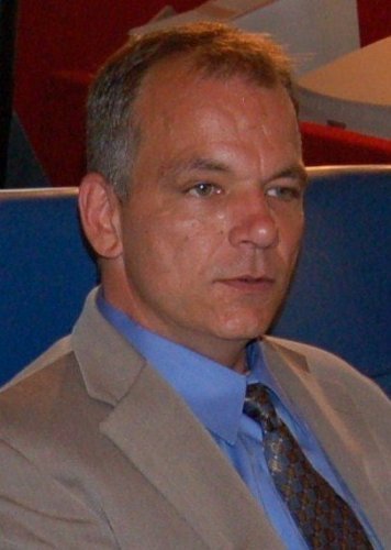 Kenneth Newton
