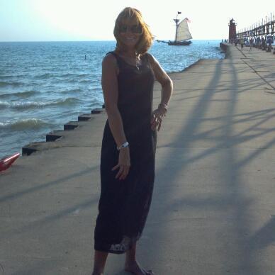 Laura Mroczek