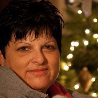 Shelley Logar