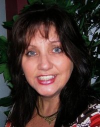 Cindy Custer