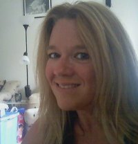 Adrienne Velthoven