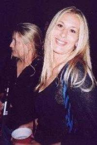 Traci Simon