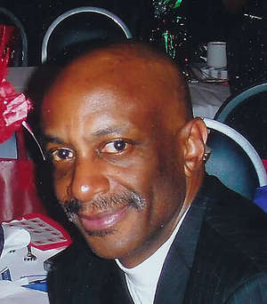Douglas Thomas