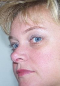 Debra Stott