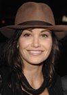 Gina Gershon