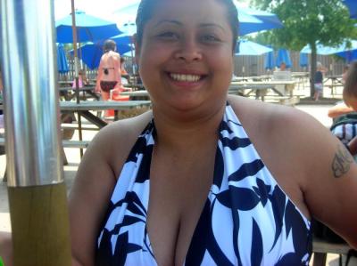 Gloria Flores