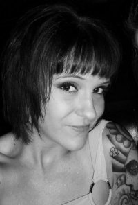 Nichol Leone
