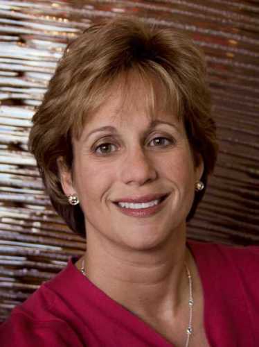 Lisa Dobbs