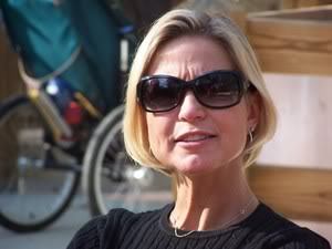 Karen Dillon
