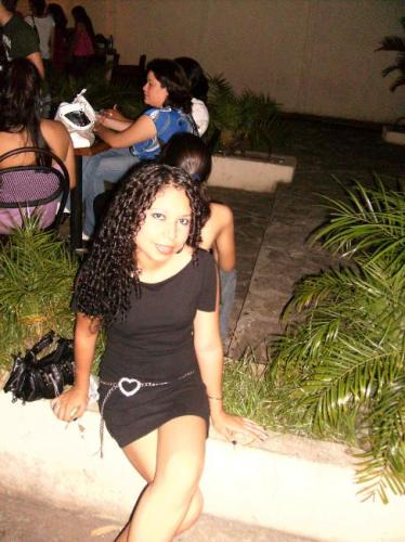 Lea Flores