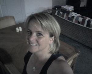 Julie Barrett